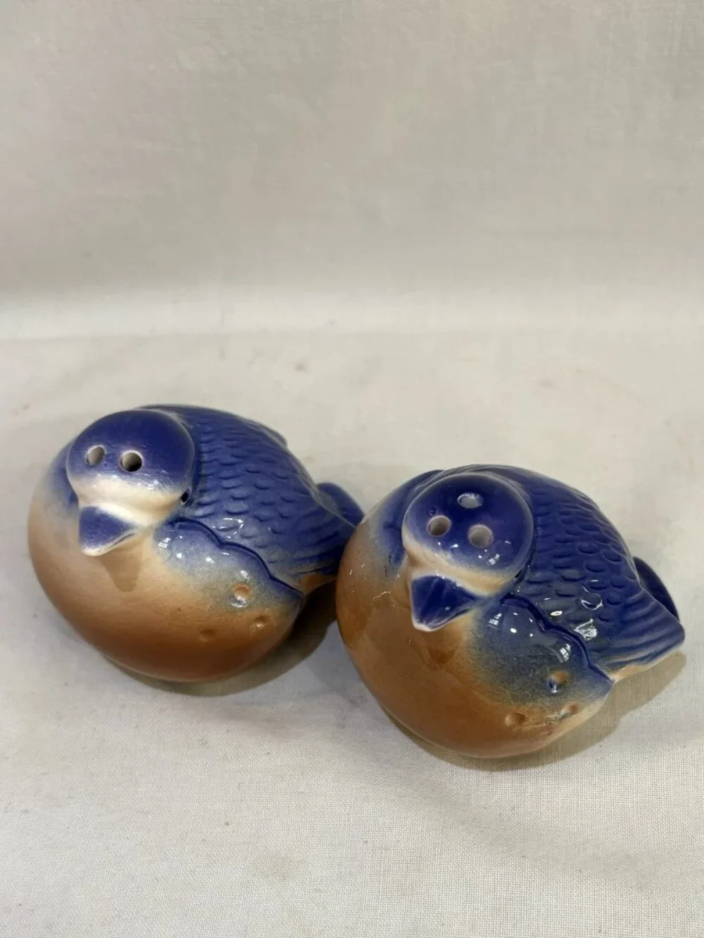 Vintage Hand Painted Ceramic Chubby Blue Bird Salt and Pepper Shaker Set